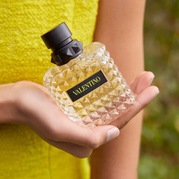 Valentino Donna Born in Roma Yellow Dream EDP 100ml - Image 3